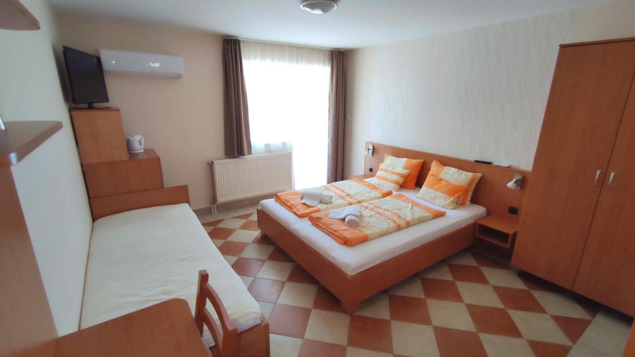 Green Guesthouse Balatonfuered Zewnętrze zdjęcie
